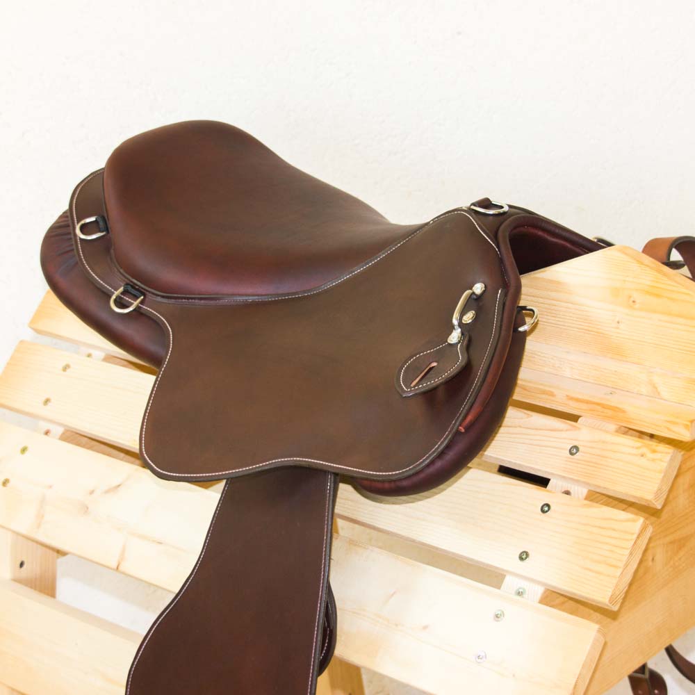 selle de randonnée TOUNDRA avec fenders Finou